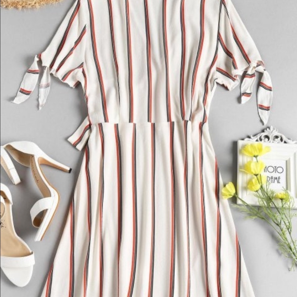 Striped tie sleeve wrap dress